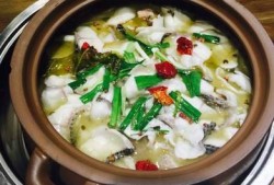 大厨爆料酸菜鱼视频播放,酸菜鱼制作过程，视频播放量突破百万！